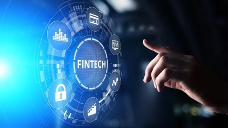 Fintech sector shows growth potential through digital innovation and market expansion