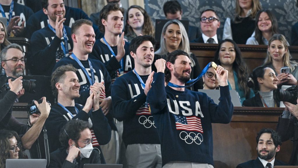 Trump honors U.S. men’s hockey team during State of the Union address